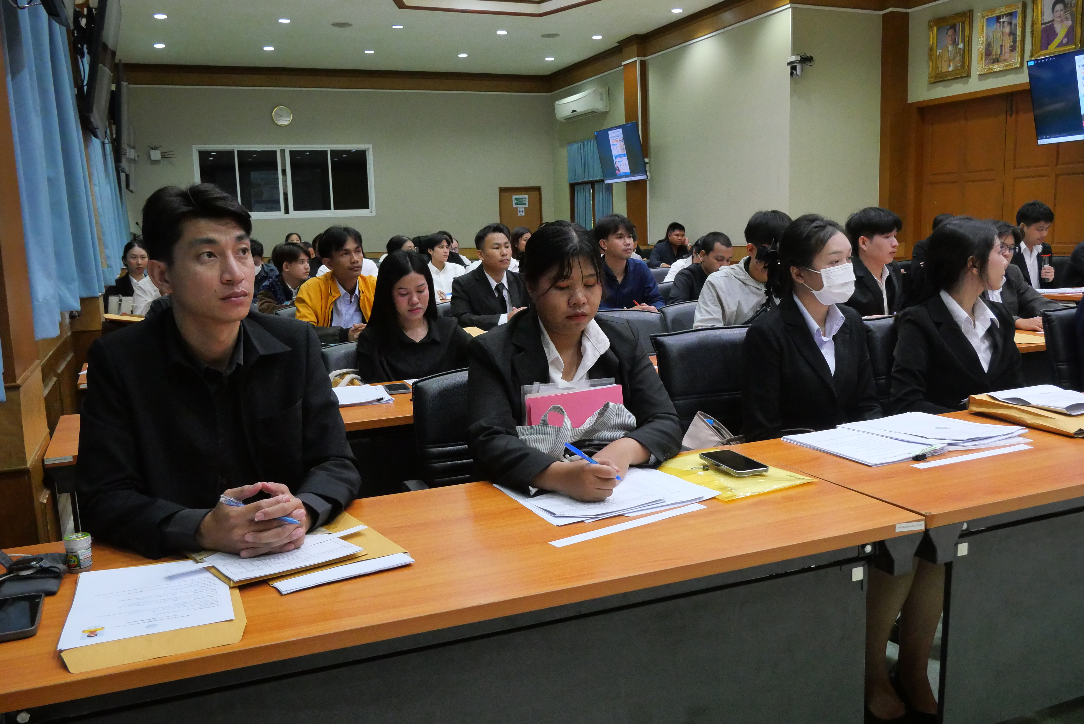 title - ส.ป.ก. รับรายงานตัวเพื่อบรรจุและแต่งตั้งเป็นข้าราชการพลเรือนสามัญ